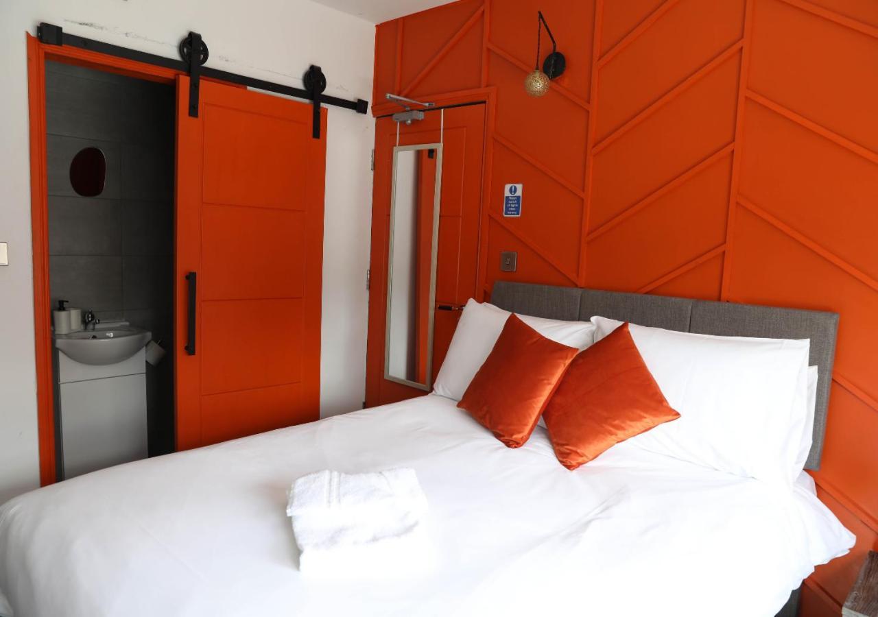 Cb Stays - Private Rooms With Ensuite And Kitchenette In Peterborough Exterior foto